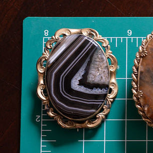 Angle Banded Agate Brooch Set