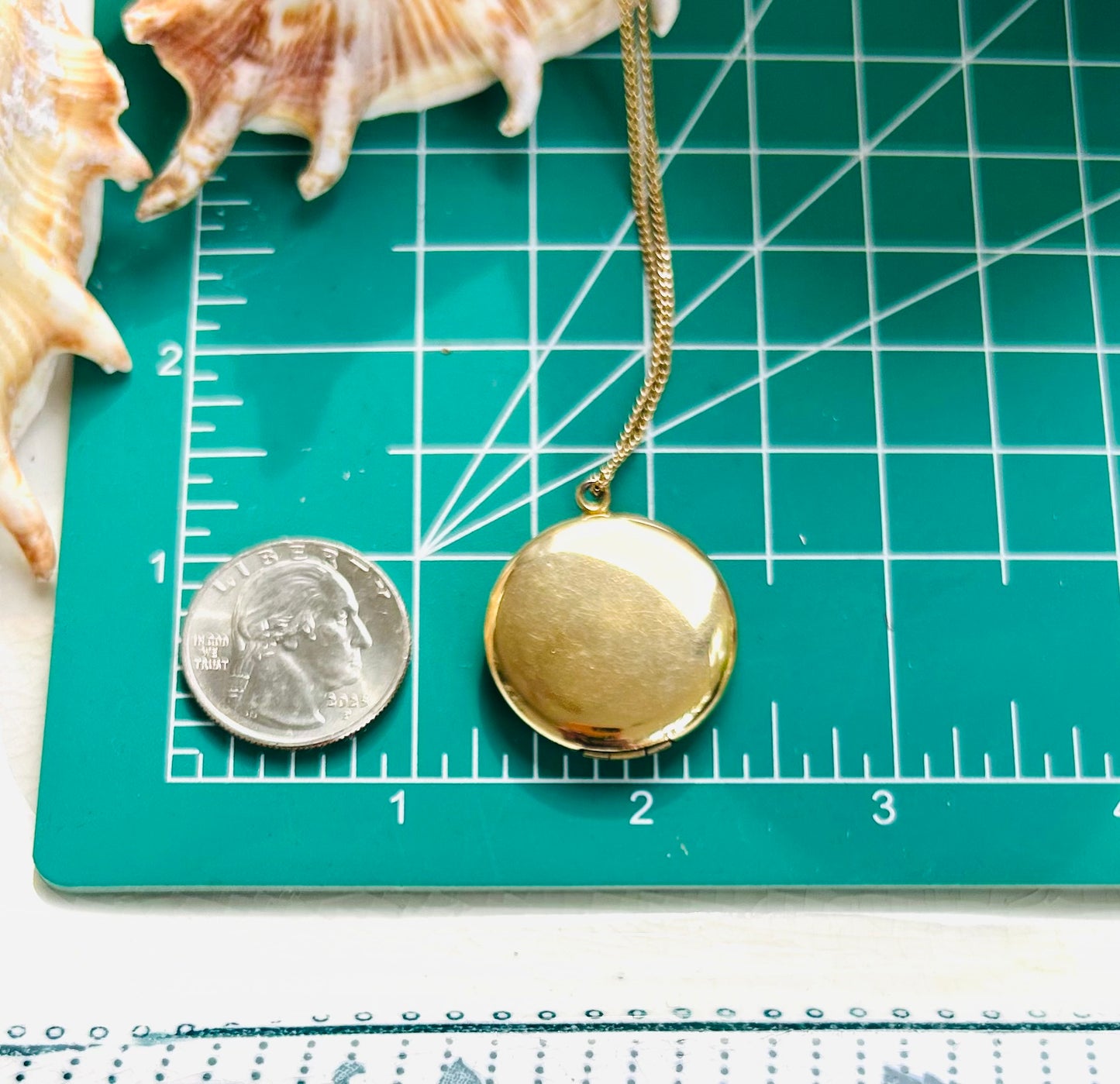 DS Engraved Locket