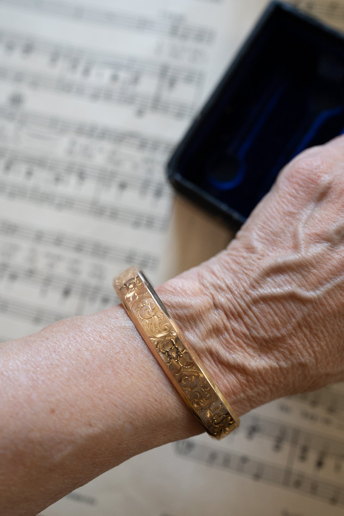 Floral Antique Gold-Filled Bracelet with Beveled Edge