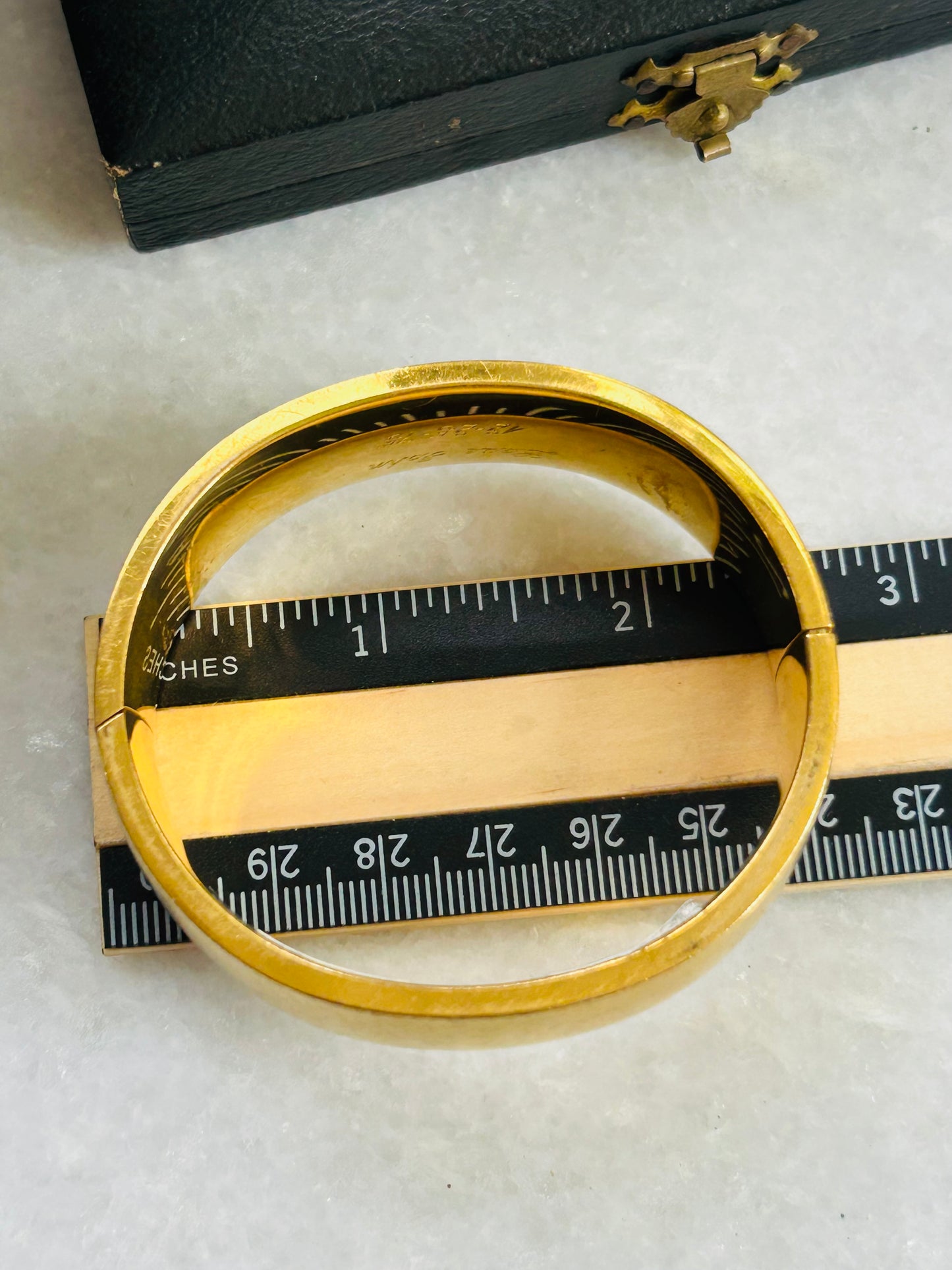 "aPs" Gold-Filled Bracelet