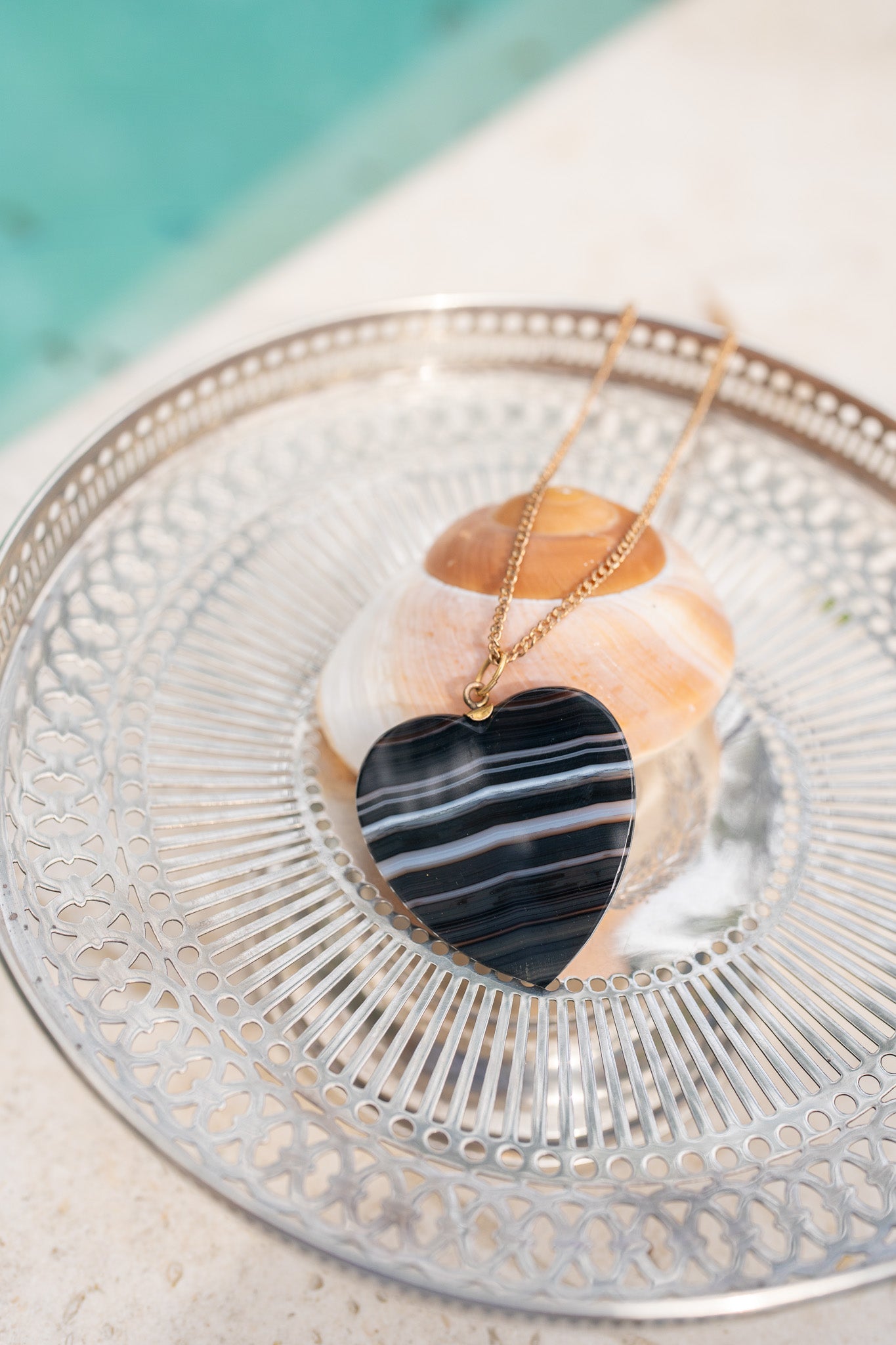 Black & White Banded Agate Heart Pendant with 21-inch Chain